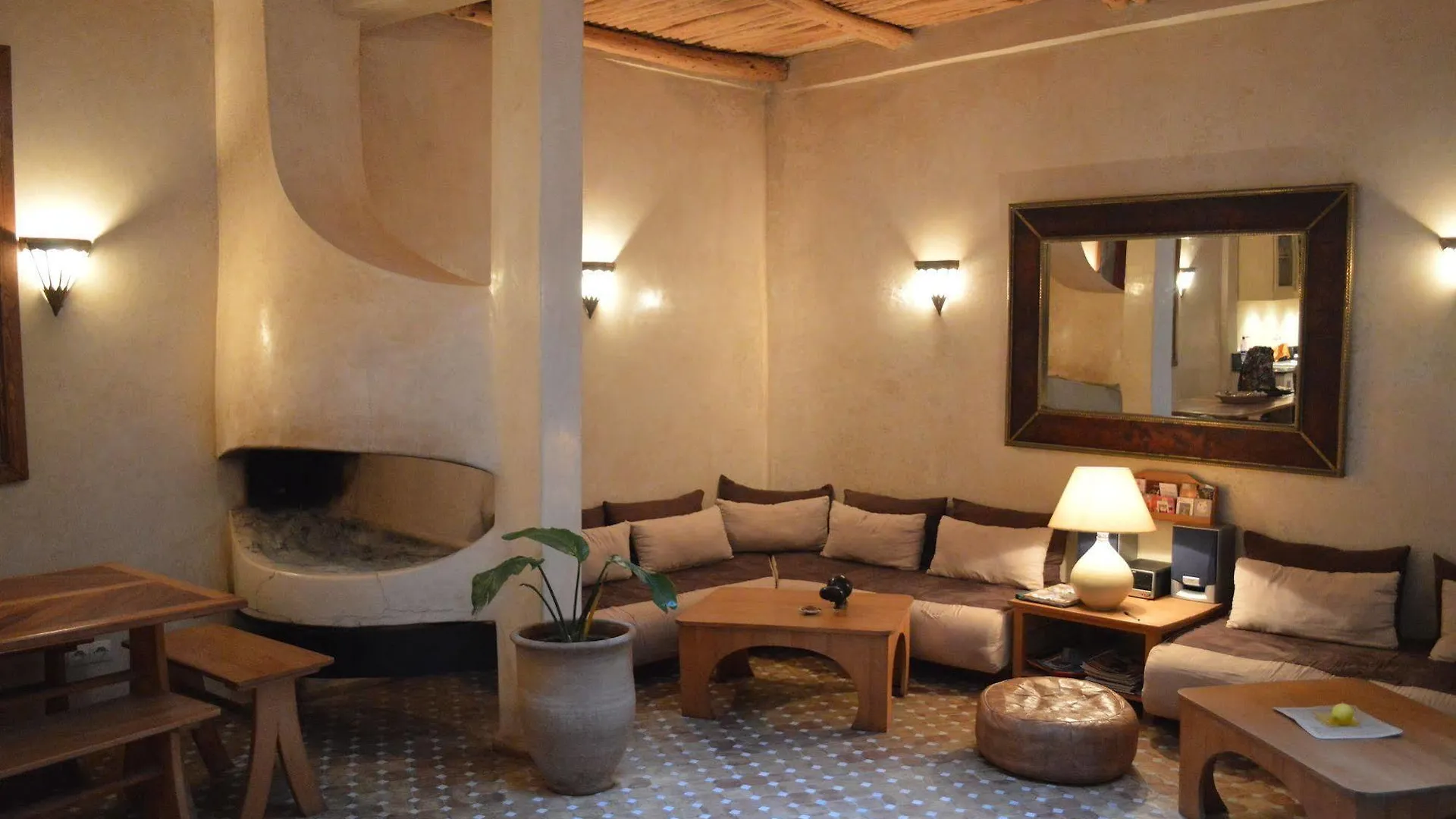 Riad Thais Hotel Essaouira 3*,